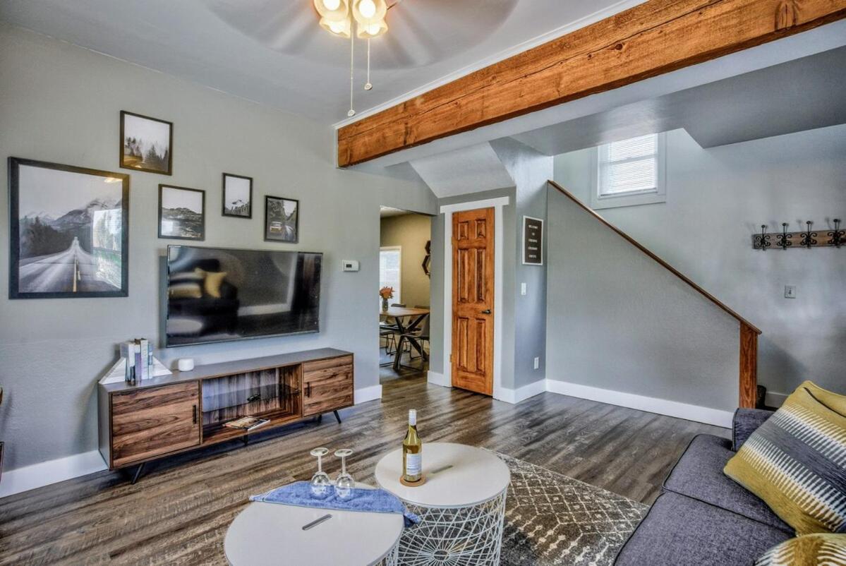 Villa The Vibrant Victorian Hot Tub & Fire Pit In Occ Colorado Springs Exterior foto